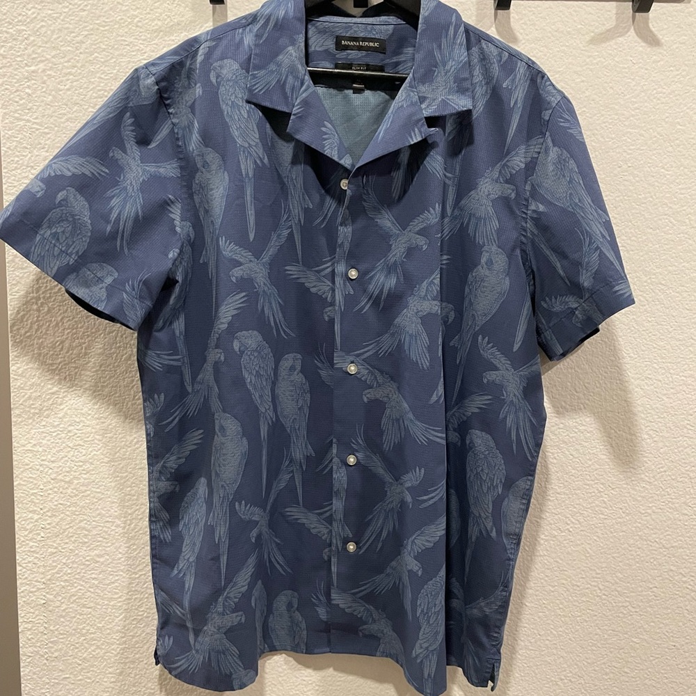 Banana Republic | Blue Hawaiian Button Down Shirt